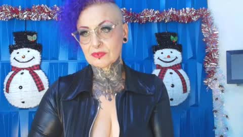 Snapshot of sandyrosee_ chatting on December 3, 2024, 6:28 pm Sandy Rose online show from December 3, 2024, 6:28 pm