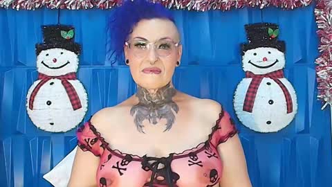 Snapshot of sandyrosee_ chatting on December 11, 2024, 5:37 pm Sandy Rose online show from December 11, 2024, 5:37 pm