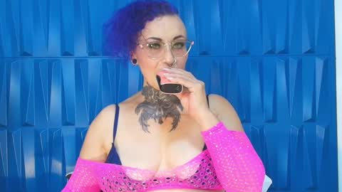 Snapshot of sandyrosee_ chatting on January 1, 2025, 10:56 pm Sandy Rose online show from January 1, 2025, 10:56 pm