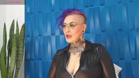 Snapshot of sandyrosee_ chatting on January 28, 2025, 5:46 pm Sandy Rose online show from January 28, 2025, 5:46 pm