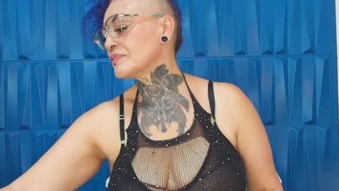 Snapshot of sandyrosee_ chatting on February 10, 2025, 6:03 pm Sandy Rose online show from February 10, 2025, 6:03 pm