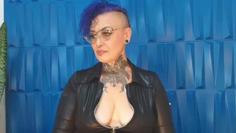 Snapshot of sandyrosee_ chatting on February 11, 2025, 6:55 pm Sandy Rose online show from February 11, 2025, 6:55 pm
