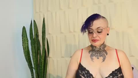 Snapshot of sandyrosee_ chatting on March 8, 2025, 6:05 pm Sandy Rose online show from March 8, 2025, 6:05 pm