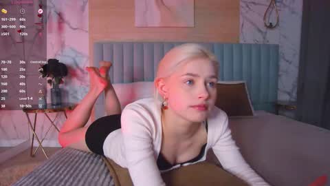 Snapshot of sandyshayes chatting on March 22, 2026, 5:44 am Sandy online show from March 22, 2026, 5:44 am