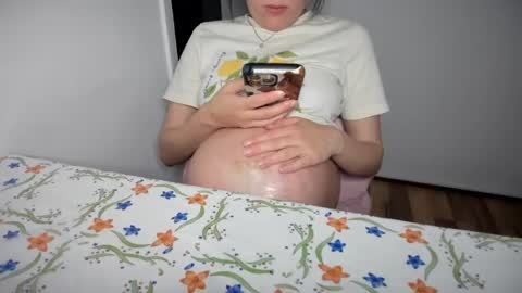 Snapshot of sandysun_shine chatting on July 7, 2026, 7:29 pm Sandy online show from July 7, 2026, 7:29 pm