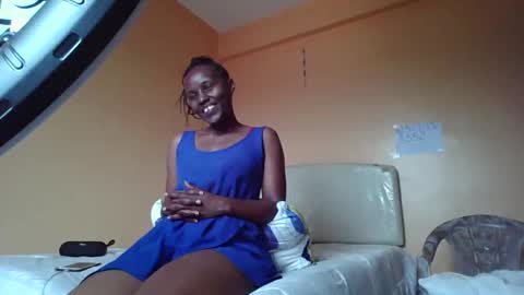 santalicious online show from May 1, 2026, 9:14 am