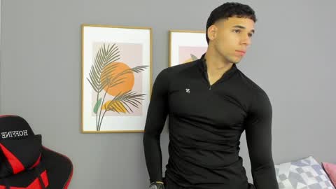 Maximo Santana online show from May 25, 2026, 12:44 pm