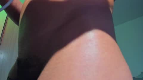 Santi Ferrer online show from April 21, 2026, 1:42 am