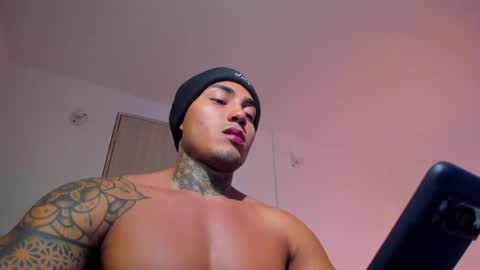 Santi Ferrer online show from May 27, 2026, 2:19 am
