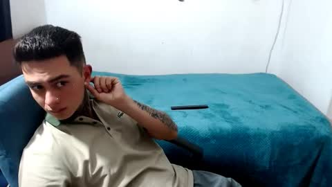 Snapshot of santi_ss chatting on October 4, 2025, 2:20 am santi_ss online show from October 4, 2025, 2:20 am