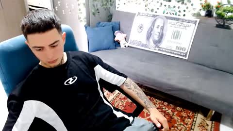 santi_ss online show from February 12, 2026, 2:45 pm