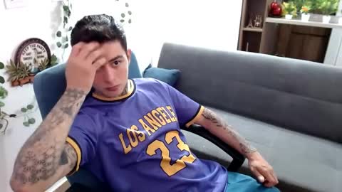 santi_ss online show from April 8, 2026, 2:50 pm