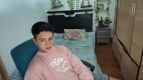 Snapshot of santi_ss chatting on July 29, 2026, 1:26 am santi_ss online show from July 29, 2026, 1:26 am