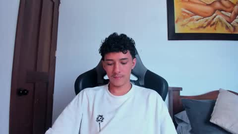 Snapshot of santi_twink19 chatting on September 26, 2025, 4:00 pm santi_twink19 online show from September 26, 2025, 4:00 pm