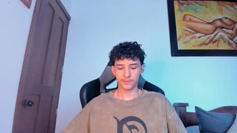 Snapshot of santi_twink19 chatting on September 27, 2025, 11:37 am santi_twink19 online show from September 27, 2025, 11:37 am