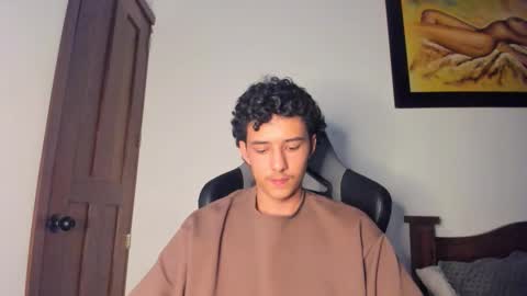 Snapshot of santi_twink19 chatting on October 21, 2025, 11:27 pm santi_twink19 online show from October 21, 2025, 11:27 pm