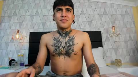 SantiAbader online show from December 14, 2025, 12:32 pm