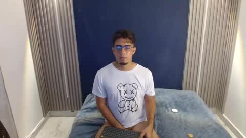 santiagoandresmartinez9 online show from January 31, 2026, 9:57 pm