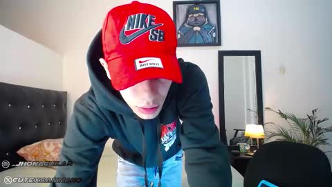 Snapshot of santiagocutex chatting on October 1, 2025, 10:21 am SANTAGO online show from October 1, 2025, 10:21 am