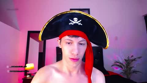 Snapshot of santiagocutex chatting on October 23, 2025, 10:03 am SANTAGO online show from October 23, 2025, 10:03 am