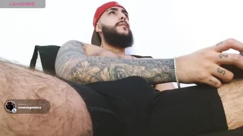 Snapshot of santiagohincapiie chatting on April 14, 2026, 12:38 am Santiago Hincapiie online show from April 14, 2026, 12:38 am