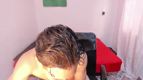 Julius Novachrono  online show from December 14, 2024, 8:18 pm