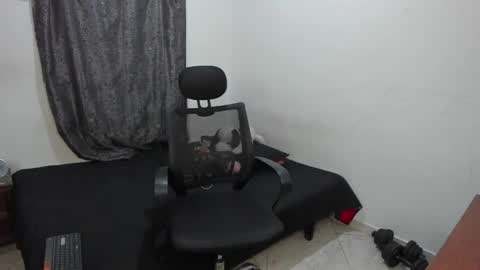 Julius Novachrono  online show from April 24, 2026, 5:21 am