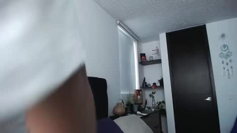 Santii online show from December 10, 2024, 12:17 am