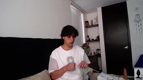 Santii online show from January 17, 2025, 4:47 pm