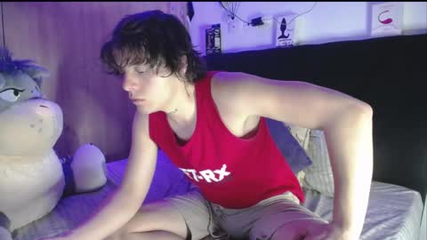 Snapshot of santii_rose chatting on April 28, 2026, 2:27 am Santii online show from April 28, 2026, 2:27 am