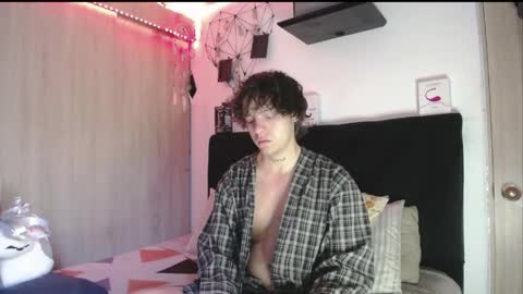 Snapshot of santii_rose chatting on April 30, 2026, 11:05 am Santii online show from April 30, 2026, 11:05 am