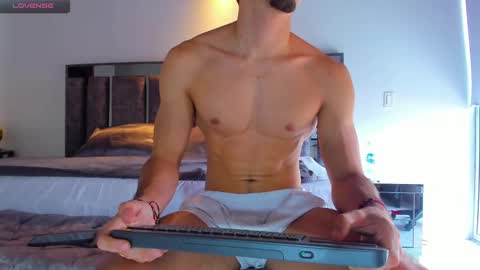 Santiago Seans online show from December 24, 2024, 7:22 pm