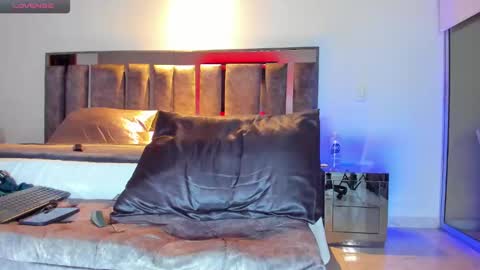 Santiago Seans online show from December 30, 2024, 3:47 am