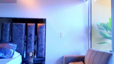 Santiago Seans online show from May 4, 2026, 6:15 pm