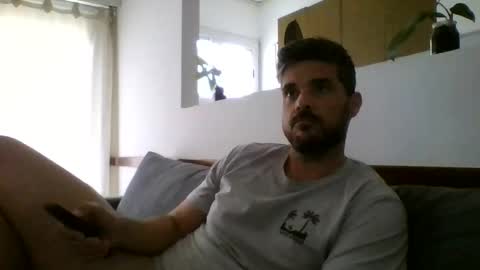 Nalguitas online show from November 6, 2025, 9:48 pm