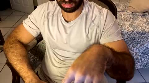 Papi online show from September 12, 2025, 11:37 pm