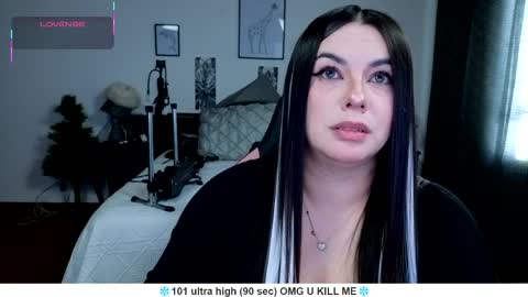 Snapshot of santos_liah chatting on April 10, 2026, 12:10 pm Liah Santos online show from April 10, 2026, 12:10 pm