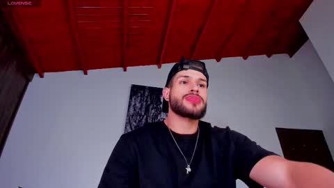 Snapshot of santos_ramirez10 chatting on February 5, 2026, 11:59 am santos_ramirez10 online show from February 5, 2026, 11:59 am