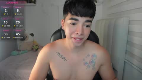 Snapshot of santy7u7 chatting on July 15, 2026, 1:38 pm Mr. Santiago online show from July 15, 2026, 1:38 pm