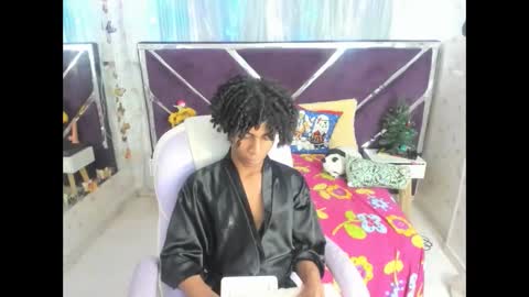 santy online show from November 14, 2025, 11:42 am