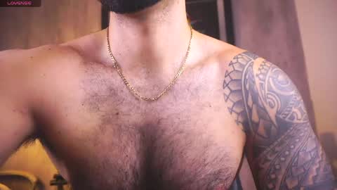 Snapshot of santy_king25 chatting on June 5, 2026, 10:10 am santiago online show from June 5, 2026, 10:10 am