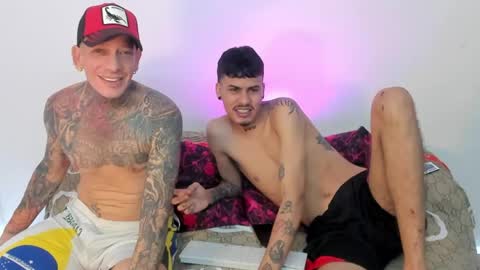 santy_of1 online show from April 29, 2026, 2:43 pm