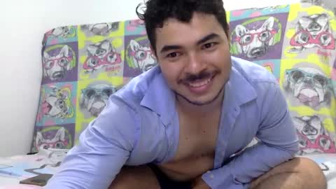 santy_sexymen online show from October 2, 2025, 4:08 am