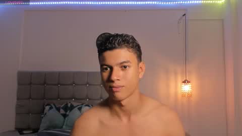 santy_stump online show from November 16, 2025, 8:47 pm