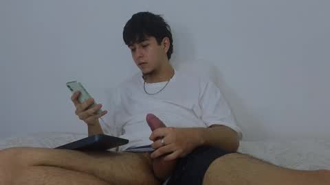 Snapshot of santybig18 chatting on February 17, 2025, 11:09 pm santybig18 online show from February 17, 2025, 11:09 pm