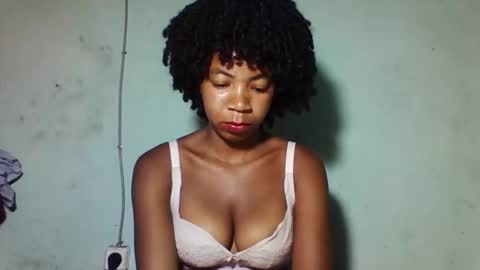 sanyah0123 online show from January 16, 2026, 10:14 pm