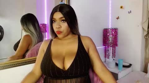 Saori Evans  online show from September 28, 2025, 2:06 am