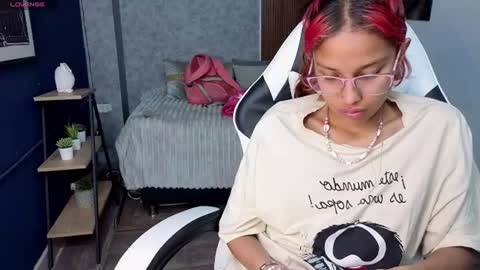 Snapshot of saphiire_ chatting on June 18, 2026, 2:10 pm saphi online show from June 18, 2026, 2:10 pm