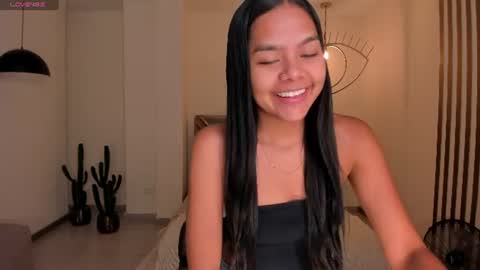 Snapshot of saphirajames chatting on July 2, 2026, 2:00 am Saphira James online show from July 2, 2026, 2:00 am