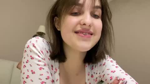 Anny online show from May 2, 2026, 11:32 pm